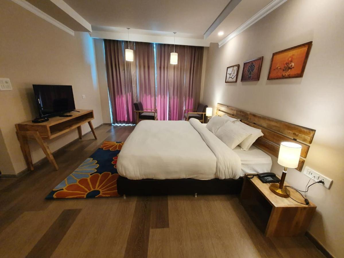 Hotel Amanthi Ladakh Лех Экстерьер фото